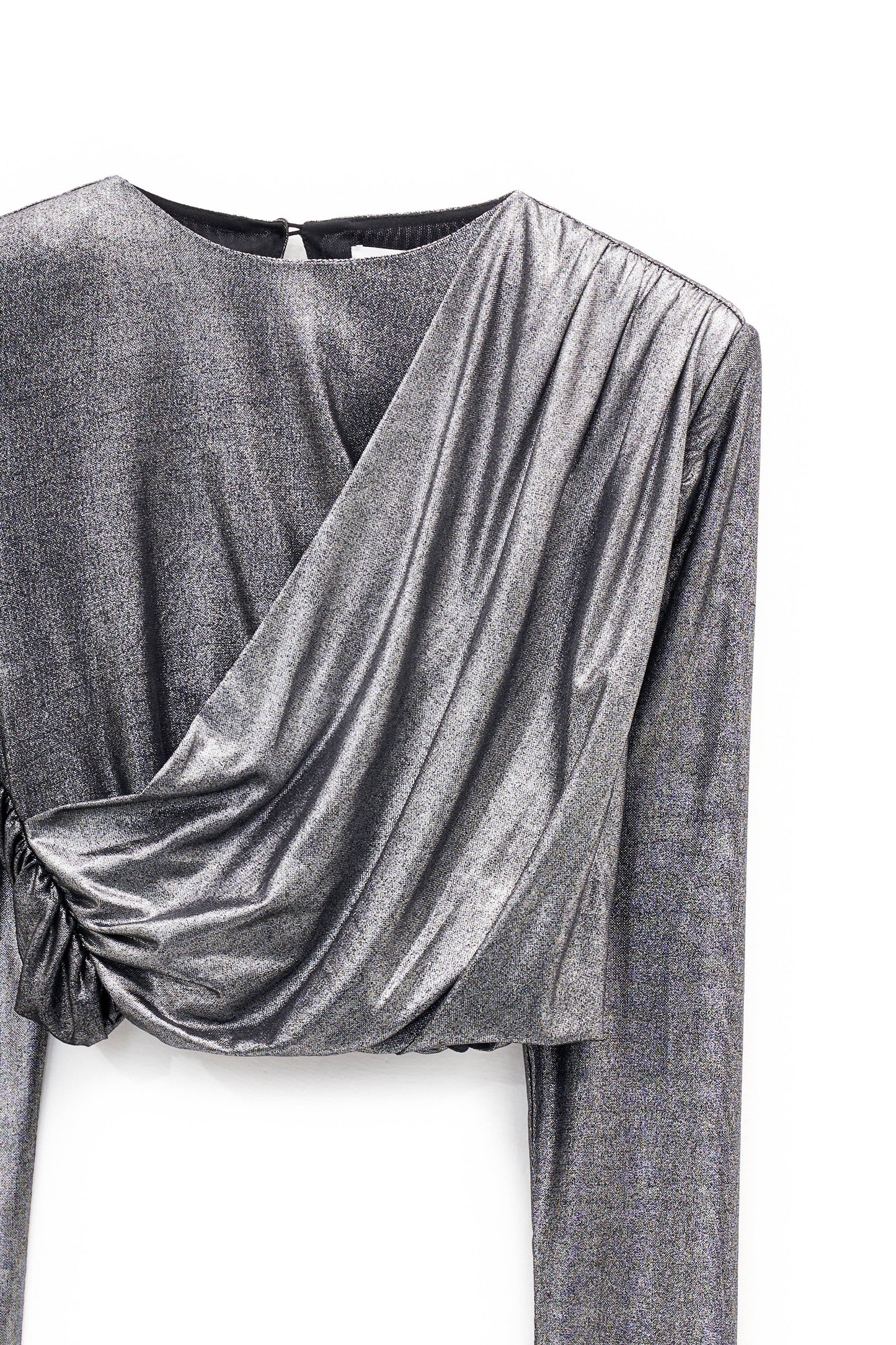 Top cropped con drappeggi